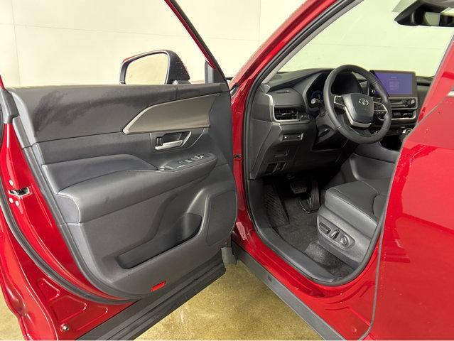 new 2025 Toyota Grand Highlander car, priced at $50,447