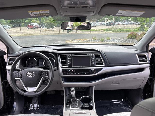 used 2019 Toyota Highlander car, priced at $28,992