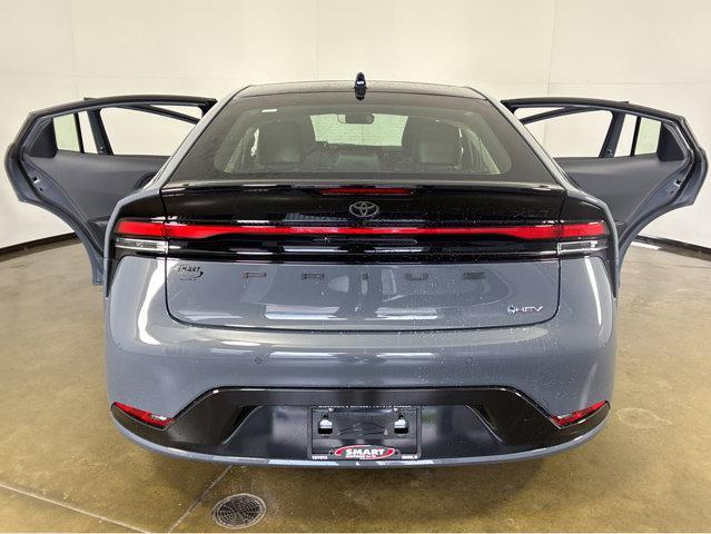 new 2025 Toyota Prius car