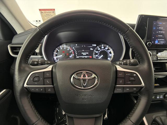 used 2024 Toyota Highlander car, priced at $40,977