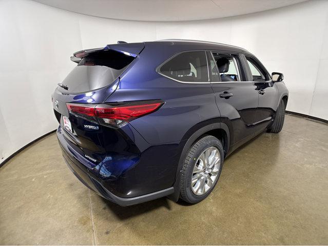 used 2022 Toyota Highlander Hybrid car, priced at $46,589