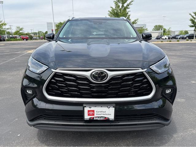 used 2022 Toyota Highlander car, priced at $38,594