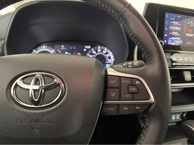 used 2023 Toyota Highlander Hybrid car, priced at $36,900