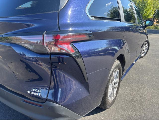 used 2024 Toyota Sienna car, priced at $40,994