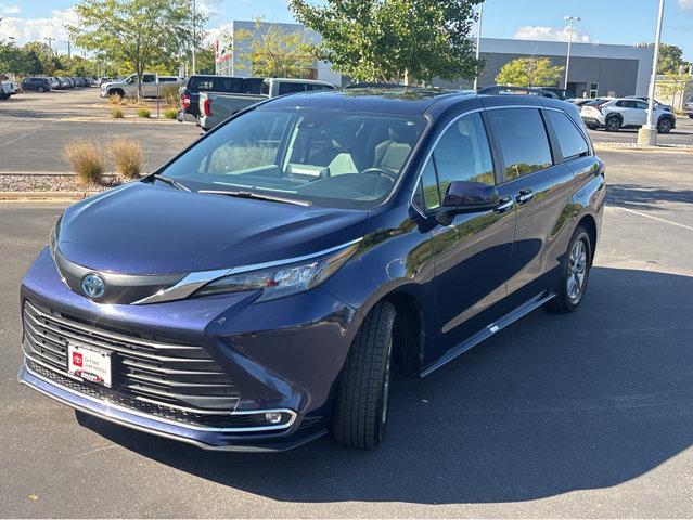 used 2024 Toyota Sienna car, priced at $40,994