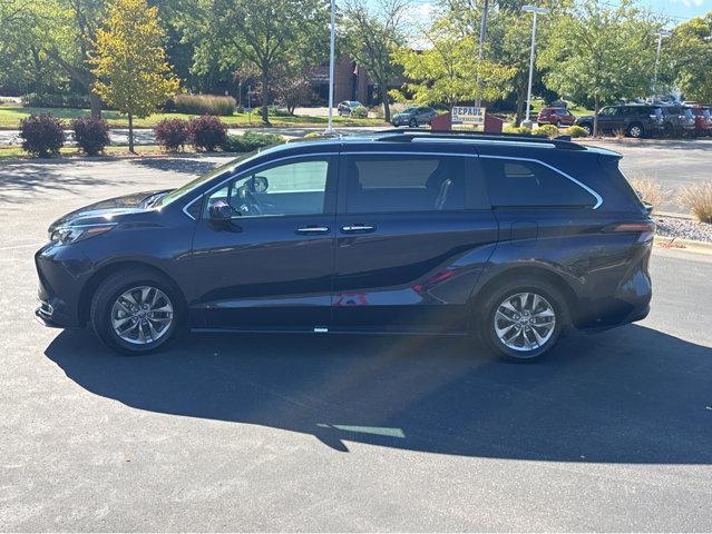 used 2024 Toyota Sienna car, priced at $40,994