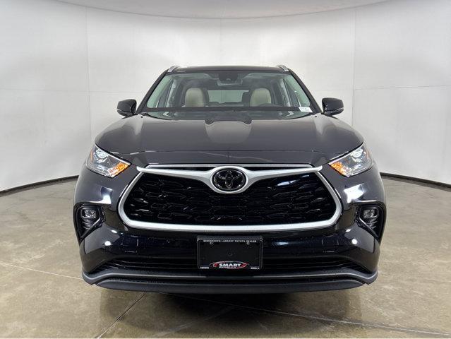 new 2025 Toyota Highlander Hybrid car, priced at $48,333