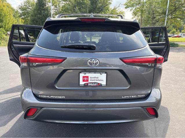 used 2023 Toyota Highlander car, priced at $40,979