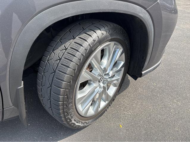 used 2023 Toyota Highlander car, priced at $40,979