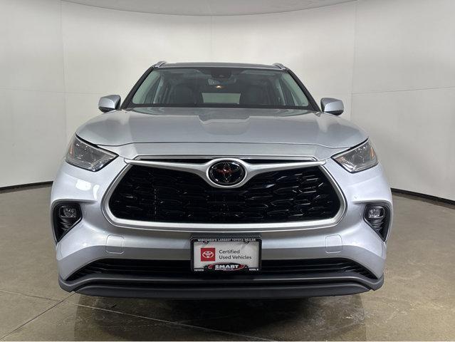 used 2023 Toyota Highlander car, priced at $42,997