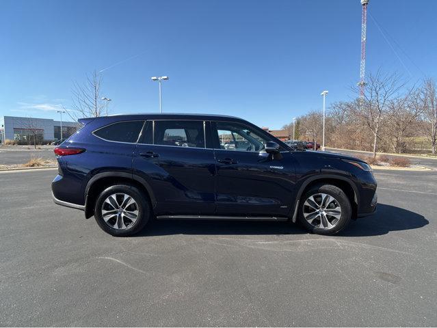 used 2021 Toyota Highlander Hybrid car, priced at $35,679
