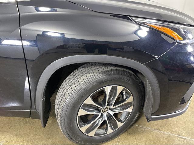 used 2021 Toyota Highlander car, priced at $35,998