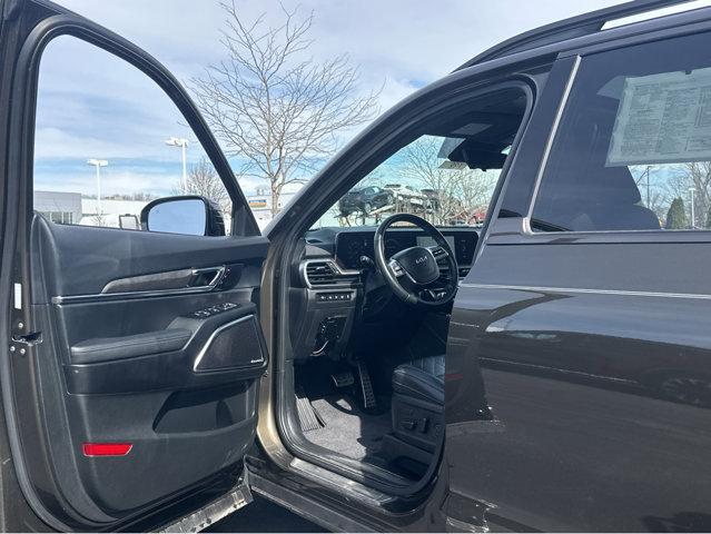 used 2023 Kia Telluride car, priced at $34,778