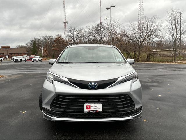 used 2024 Toyota Sienna car, priced at $41,792