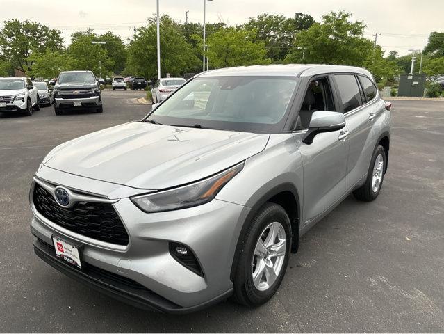 used 2024 Toyota Highlander Hybrid car, priced at $42,979