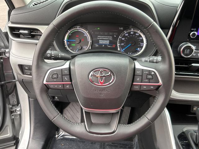 used 2024 Toyota Highlander Hybrid car, priced at $42,979