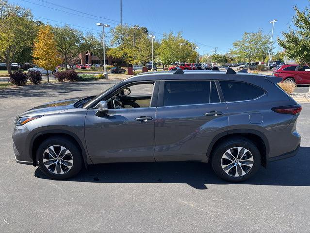 used 2024 Toyota Highlander car, priced at $45,000