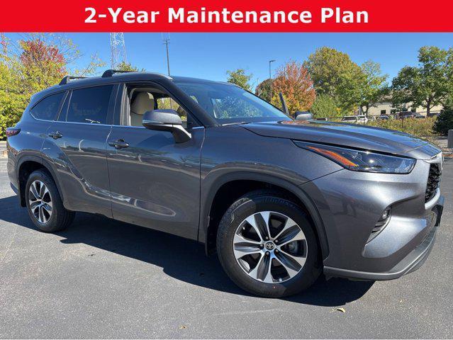 used 2024 Toyota Highlander car, priced at $45,000