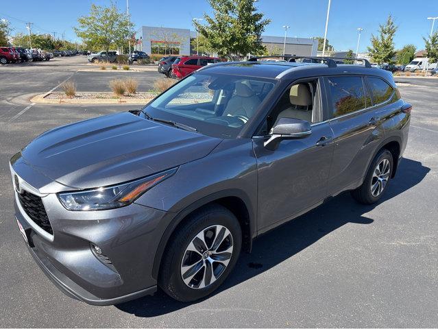 used 2024 Toyota Highlander car, priced at $45,000