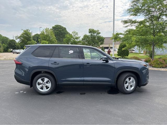 new 2025 Toyota Highlander car, priced at $43,293