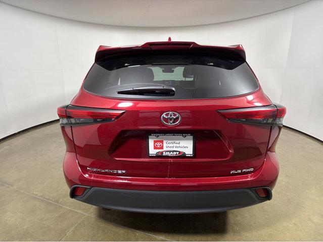 used 2021 Toyota Highlander car, priced at $32,980