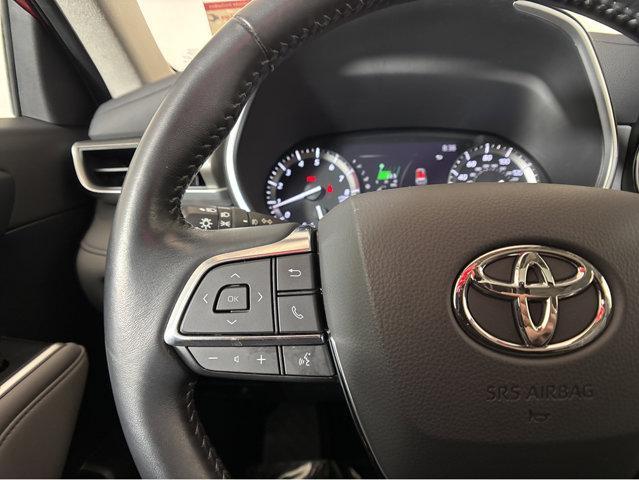 used 2021 Toyota Highlander car, priced at $32,980