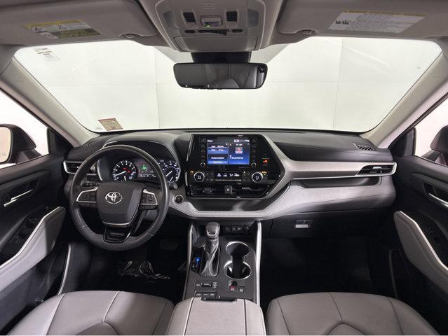 used 2021 Toyota Highlander car, priced at $32,980