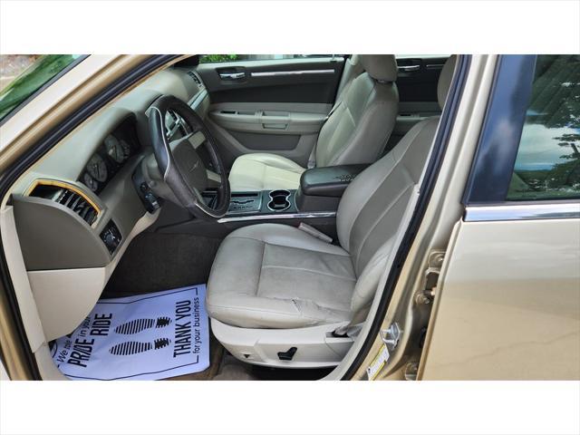 used 2009 Chrysler 300 car, priced at $4,995