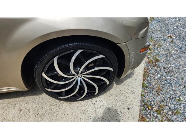used 2009 Chrysler 300 car, priced at $4,995