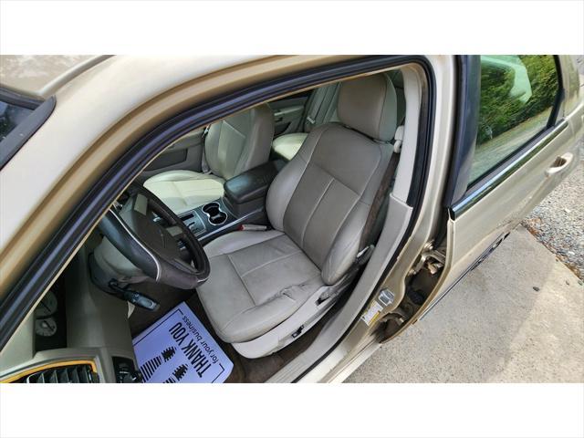 used 2009 Chrysler 300 car, priced at $4,995