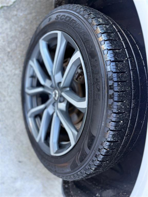 used 2018 Volvo XC90 car, priced at $13,499