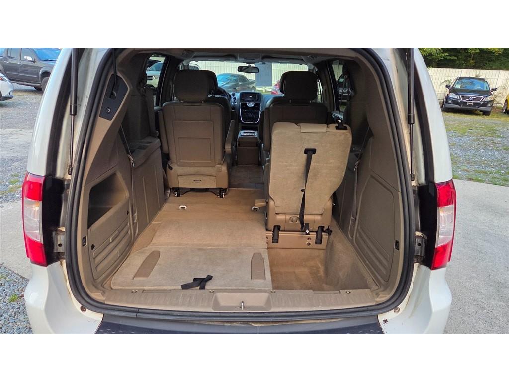 used 2016 Chrysler Town & Country car, priced at $7,995