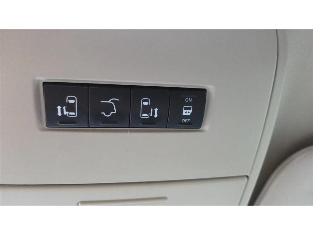 used 2016 Chrysler Town & Country car, priced at $7,995