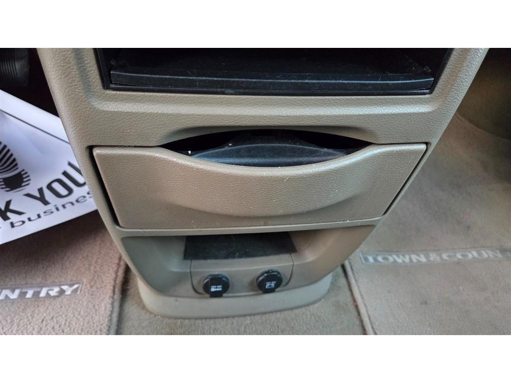 used 2016 Chrysler Town & Country car, priced at $7,995