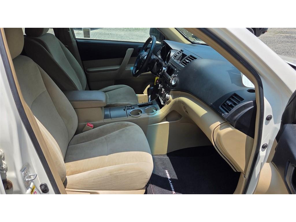 used 2011 Toyota Highlander car, priced at $6,995