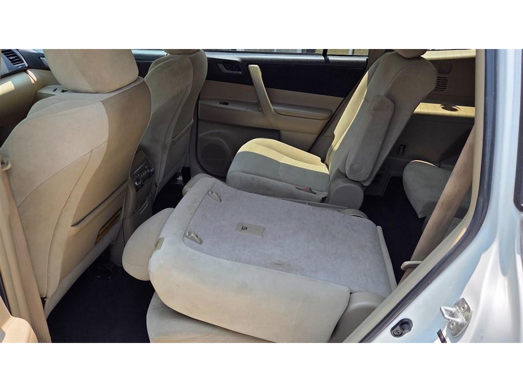 used 2011 Toyota Highlander car, priced at $6,995