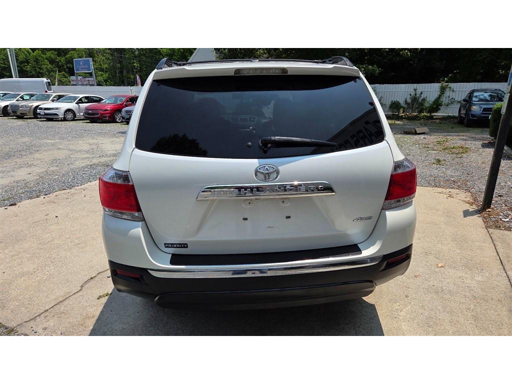 used 2011 Toyota Highlander car, priced at $6,995