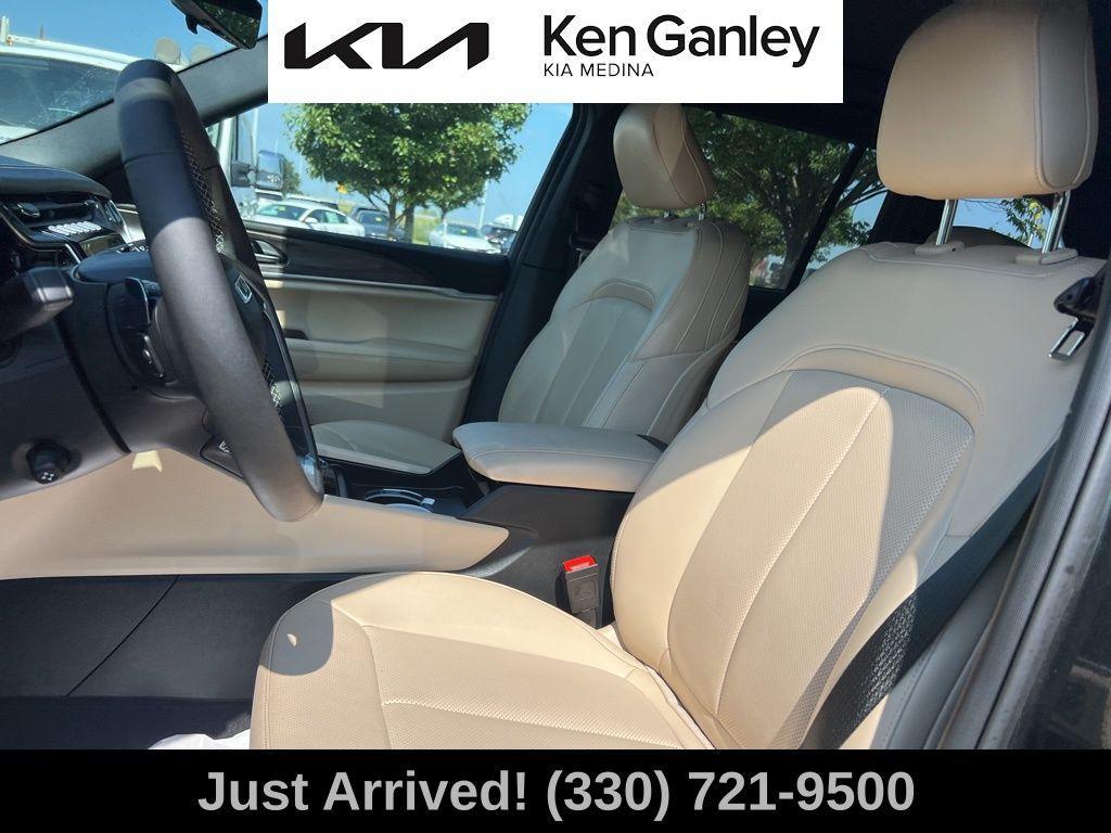 used 2023 Jeep Grand Cherokee 4xe car, priced at $30,622