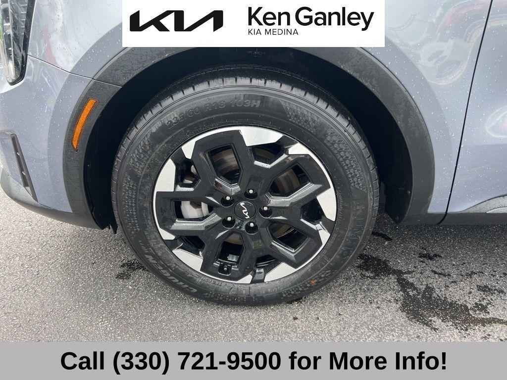used 2024 Kia Sorento car, priced at $31,667