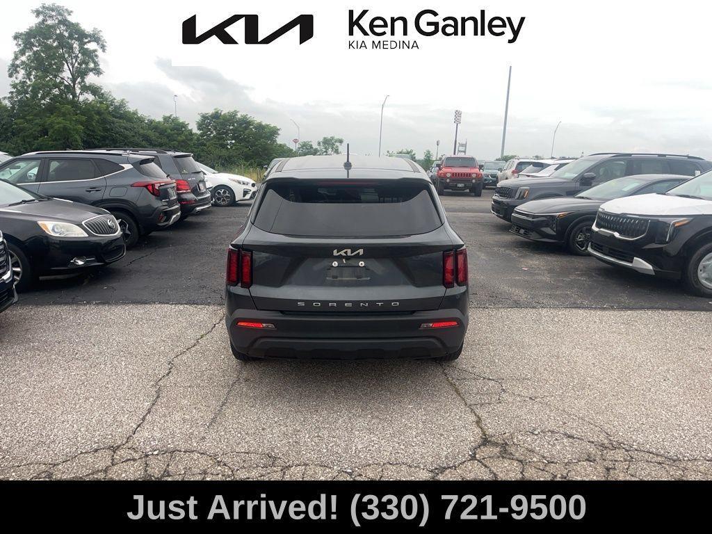 used 2022 Kia Sorento car, priced at $24,571