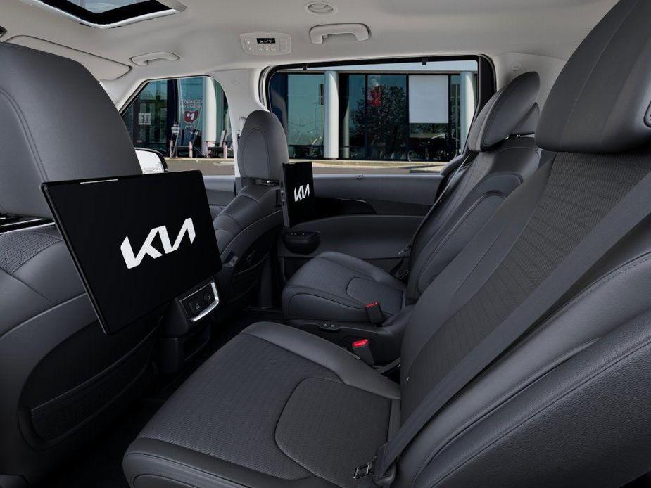 new 2025 Kia Carnival car, priced at $54,760