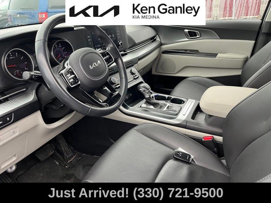 used 2023 Kia Carnival car, priced at $30,918