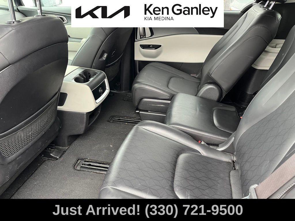 used 2023 Kia Carnival car, priced at $30,918