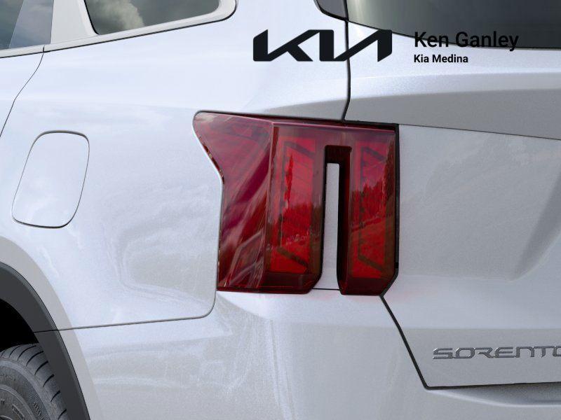 new 2025 Kia Sorento car, priced at $31,900