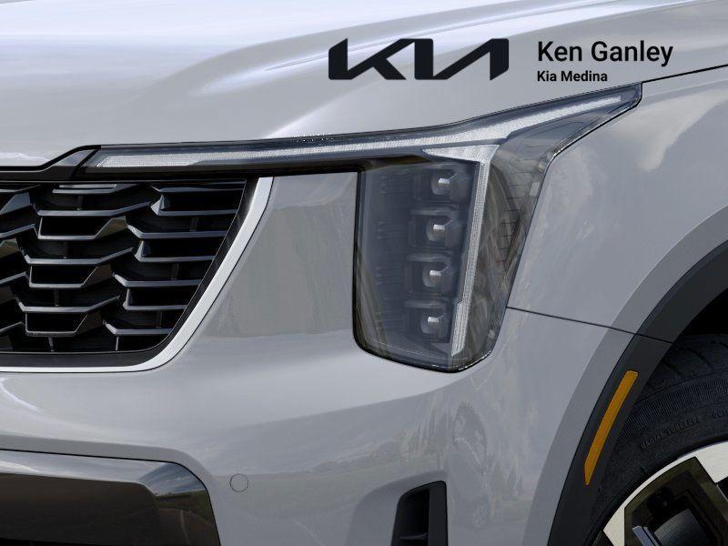 new 2025 Kia Sorento car, priced at $37,525