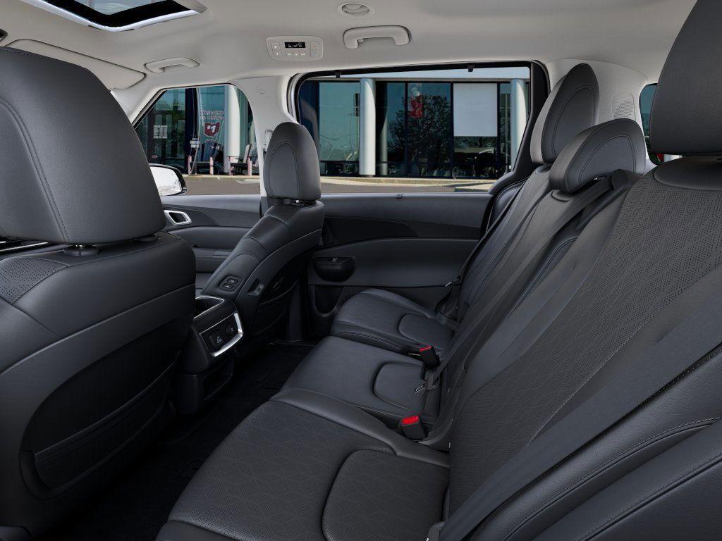 new 2025 Kia Carnival Hybrid car, priced at $50,095