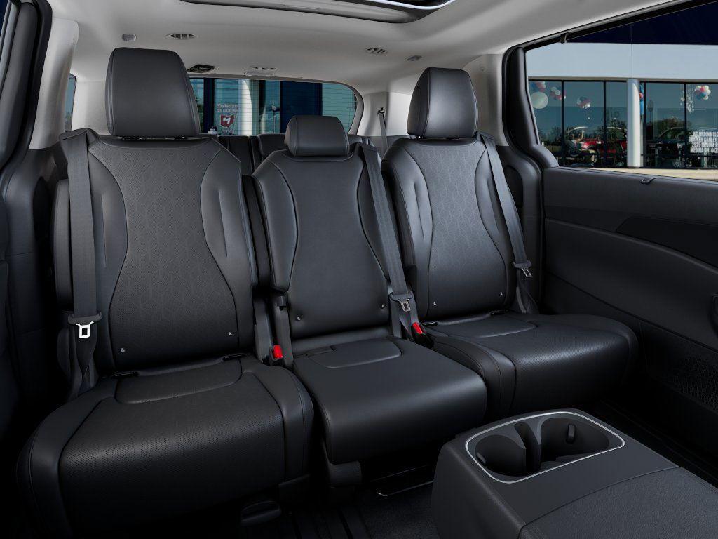 new 2025 Kia Carnival Hybrid car, priced at $50,095