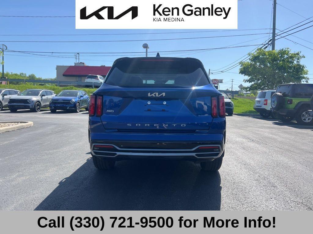 used 2022 Kia Sorento car, priced at $31,984