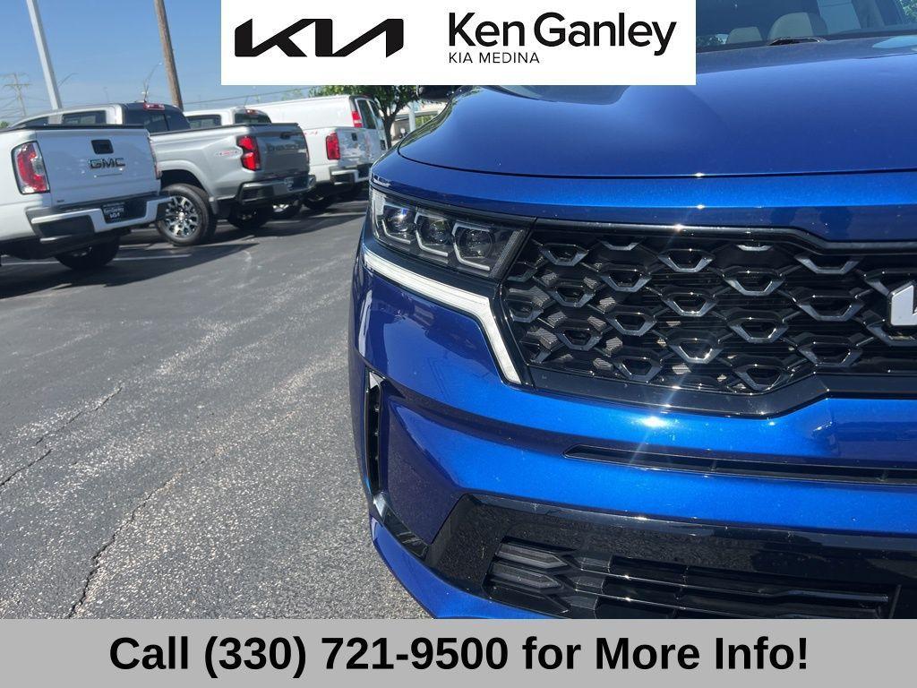 used 2022 Kia Sorento car, priced at $31,984