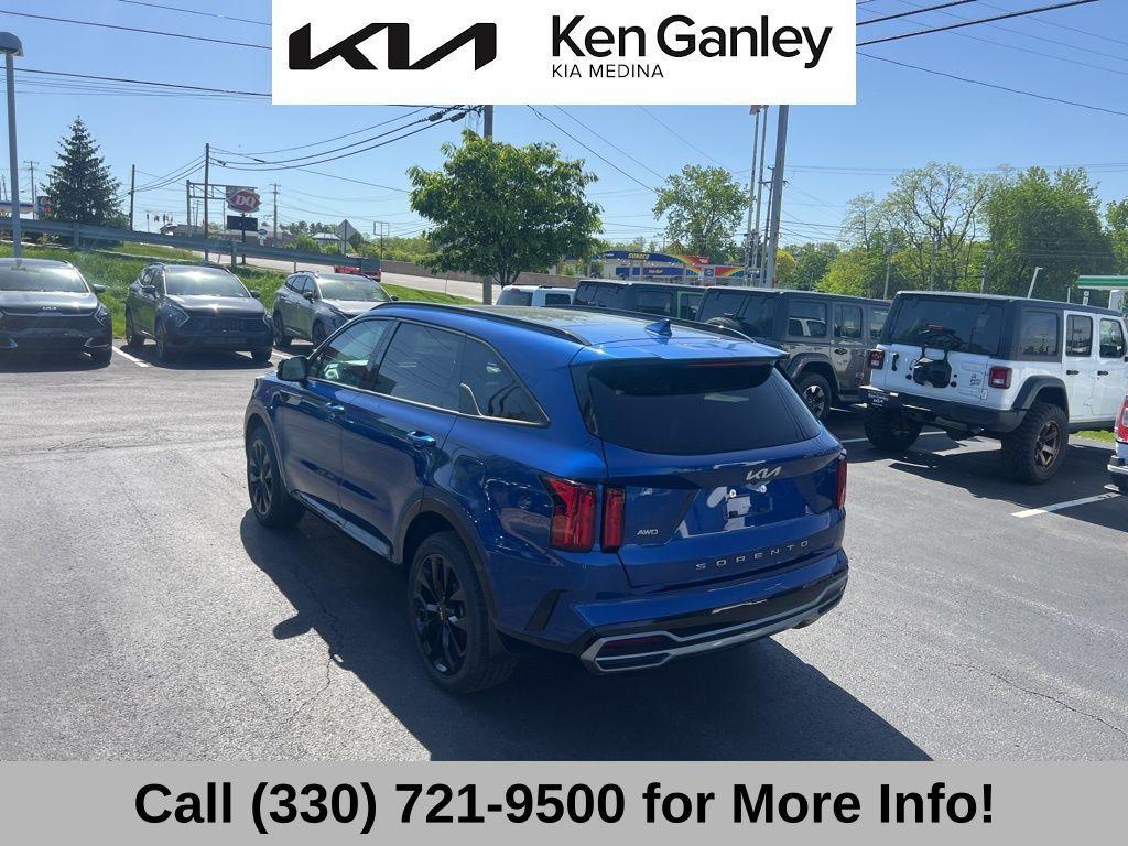 used 2022 Kia Sorento car, priced at $31,984